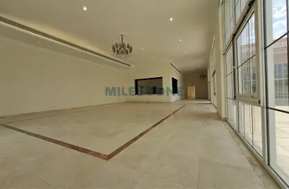 Villa - 3 Bedrooms - 6 Bathrooms for rent in Janabiya - Northern Governorate