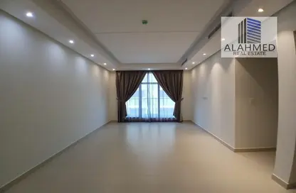 Apartment - 2 Bedrooms - 2 Bathrooms for rent in Al Burhama - Manama - Capital Governorate