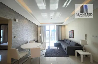 Apartment - 1 Bedroom - 2 Bathrooms for rent in Al Juffair - Capital Governorate