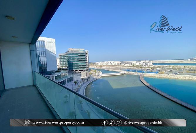 Apartment - 3 Bedrooms - 3 Bathrooms for rent in Canal View - Dilmunia Island - Muharraq Governorate