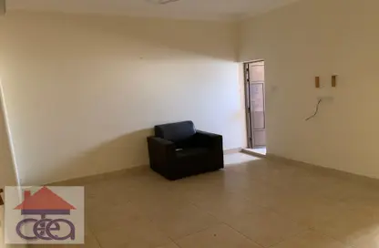 Apartment - 2 Bedrooms - 2 Bathrooms for rent in Riffa Al Sharqi - Riffa - Southern Governorate