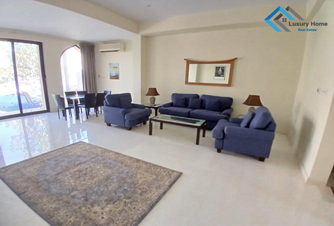 Villa - 2 Bedrooms - 3 Bathrooms for rent in Amwaj Marina - Amwaj Islands - Muharraq Governorate