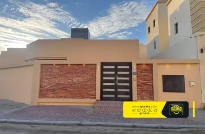 Villa - 3 Bedrooms - 4 Bathrooms for sale in Samaheej - Muharraq Governorate