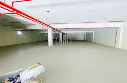 Warehouse - Studio - 2 Bathrooms for rent in Tubli - Central Governorate