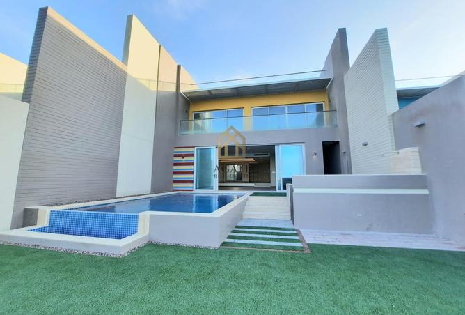 Villa - 4 Bedrooms - 5 Bathrooms for sale in Al Naseem - Diyar Al Muharraq - Muharraq Governorate