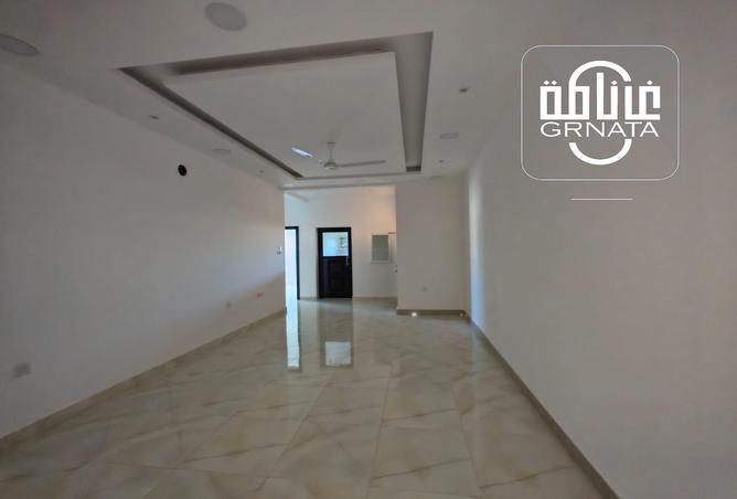 Apartment - 2 Bedrooms - 2 Bathrooms for rent in Jid Al Haj - Northern Governorate