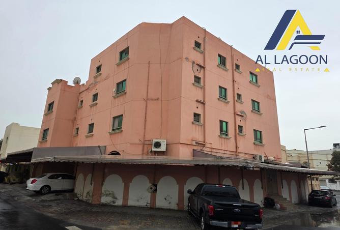 Whole Building - Studio - 7+ Bathrooms for sale in Alhajiyat - Riffa - Southern Governorate