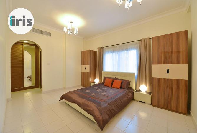 Apartment - 2 Bedrooms - 3 Bathrooms for sale in Al Juffair - Capital Governorate