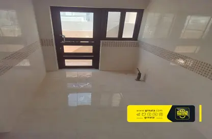 صورة لـ غرفة فارغة فيلا - 5 غرف نوم - 4 حمامات للبيع في ضاحية ريا - المحرق ، صورة رقم 1