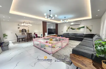 Villa - 4 Bedrooms - 3 Bathrooms for sale in Isa Town - Central Governorate