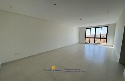 Apartment - 3 Bedrooms - 5 Bathrooms for sale in Galali - Muharraq Governorate