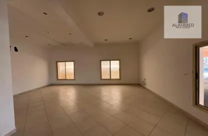 Apartment - 3 Bedrooms - 3 Bathrooms for rent in Hidd - Muharraq Governorate