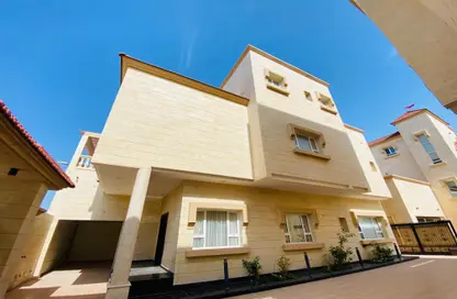 Villa - 6 Bedrooms - 5 Bathrooms for rent in Tubli - Central Governorate