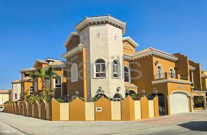 Villa - 4 Bedrooms - 4 Bathrooms for rent in Janabiya - Northern Governorate