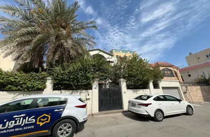 Villa - 4 Bedrooms - 4 Bathrooms for sale in Um Al Hasam - Manama - Capital Governorate