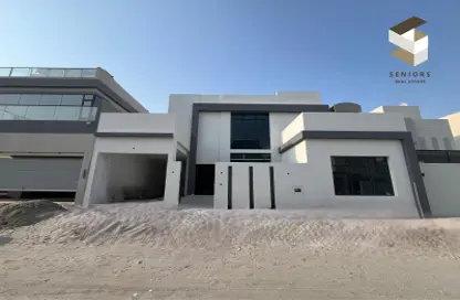 Villa - 4 Bedrooms - 6 Bathrooms for sale in Hidd - Muharraq Governorate