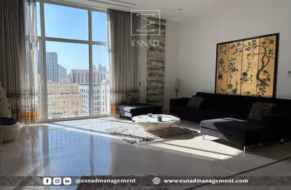 Apartment - 2 Bedrooms - 3 Bathrooms for sale in Al Juffair - Capital Governorate