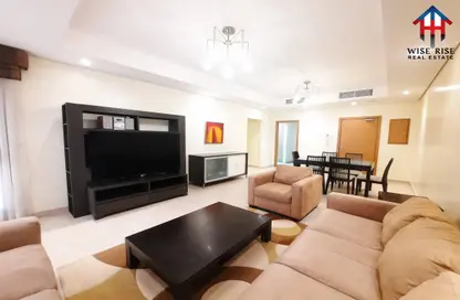 Apartment - 2 Bedrooms - 2 Bathrooms for rent in Sanabis - Manama - Capital Governorate