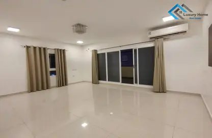 Apartment - 3 Bedrooms - 4 Bathrooms for rent in Hidd - Muharraq Governorate