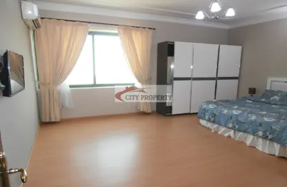 Apartment - 3 Bedrooms - 3 Bathrooms for rent in Busaiteen - Muharraq Governorate