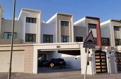 Villa - 4 Bedrooms - 6 Bathrooms for sale in Busaiteen - Muharraq Governorate