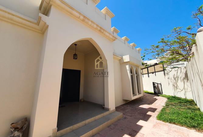 Villa - 3 Bedrooms - 4 Bathrooms for rent in Galali - Muharraq Governorate