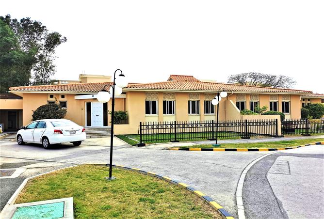 Villa - 4 Bedrooms - 3 Bathrooms for rent in Saar - Northern Governorate