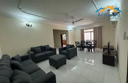 Apartment - 2 Bedrooms - 2 Bathrooms for rent in Al Juffair - Capital Governorate