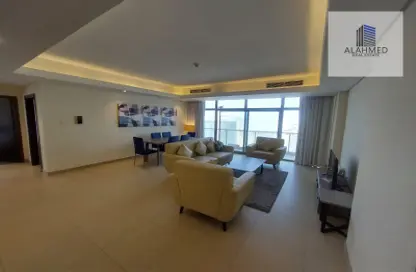 Apartment - 2 Bedrooms - 3 Bathrooms for rent in Busaiteen - Muharraq Governorate