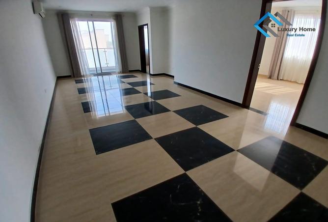 Apartment - 3 Bedrooms - 2 Bathrooms for rent in North Riffa - Riffa - Southern Governorate