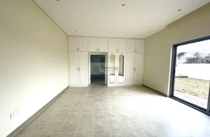 Compound - 3 Bedrooms - 4 Bathrooms for rent in Saar - Northern Governorate