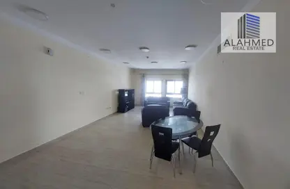 Apartment - 2 Bedrooms - 2 Bathrooms for rent in Busaiteen - Muharraq Governorate