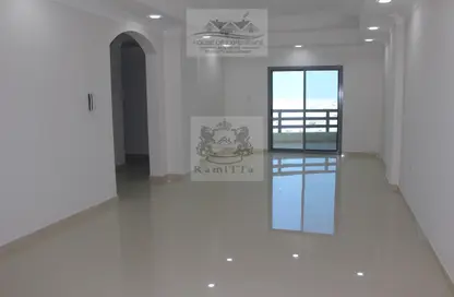 Apartment - 4 Bedrooms - 5 Bathrooms for sale in Hidd - Muharraq Governorate