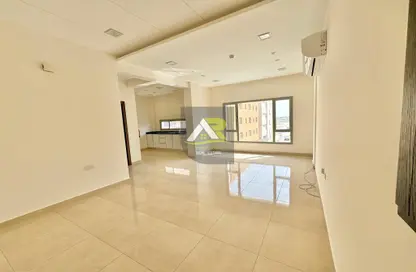 Office Space - Studio - 2 Bathrooms for rent in Seef - Capital Governorate