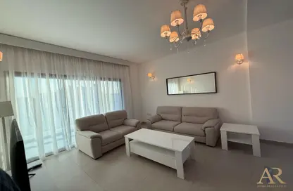 Apartment - 3 Bedrooms - 3 Bathrooms for rent in Al Juffair - Capital Governorate