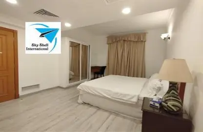 Apartment - 1 Bedroom - 2 Bathrooms for rent in Sanabis - Manama - Capital Governorate