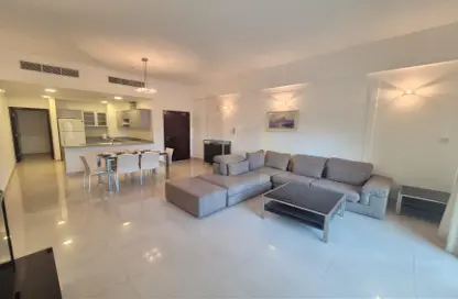 Apartment - 2 Bedrooms - 2 Bathrooms for rent in Amwaj Avenue - Amwaj Islands - Muharraq Governorate