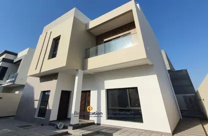 Villa - 4 Bedrooms - 6 Bathrooms for sale in Tubli - Central Governorate