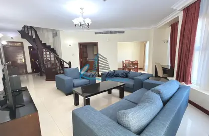 Duplex - 2 Bedrooms - 3 Bathrooms for rent in Al Juffair - Capital Governorate