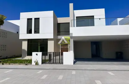 Villa - 4 Bedrooms - 5 Bathrooms for rent in Saar - Northern Governorate