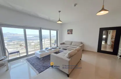 Apartment - 2 Bedrooms - 2 Bathrooms for rent in Busaiteen - Muharraq Governorate