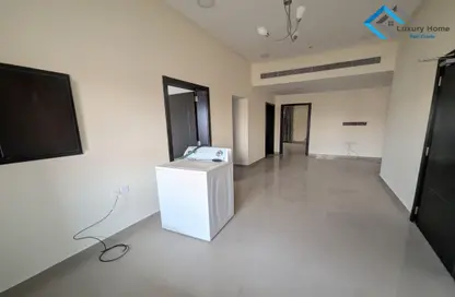 Apartment - 2 Bedrooms - 2 Bathrooms for rent in Sanad - Central Governorate