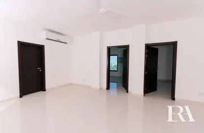 Office Space - Studio - 2 Bathrooms for rent in Tubli - Central Governorate