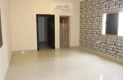 Apartment - 2 Bedrooms - 2 Bathrooms for rent in Janabiya - Northern Governorate