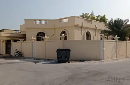 Villa - 3 Bedrooms - 4 Bathrooms for rent in Arad - Muharraq Governorate