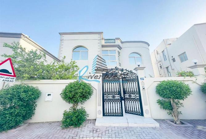 Villa - 4 Bedrooms - 5 Bathrooms for sale in Saraya 2 - Bu Quwah - Northern Governorate