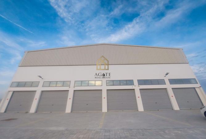 Warehouse - Studio - 1 Bathroom for rent in Sitra - Central Governorate