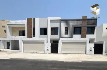 Villa - 5 Bedrooms - 6 Bathrooms for sale in Busaiteen - Muharraq Governorate