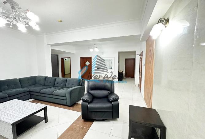 Apartment - 3 Bedrooms - 3 Bathrooms for sale in Busaiteen - Muharraq Governorate