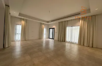 Villa - 4 Bedrooms - 5 Bathrooms for rent in Saar - Northern Governorate